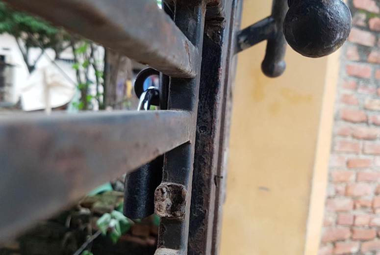 Thuốc khử trùng bao trùm làng quê có nhiều người nhiễm nCoV nhất cả nước-10