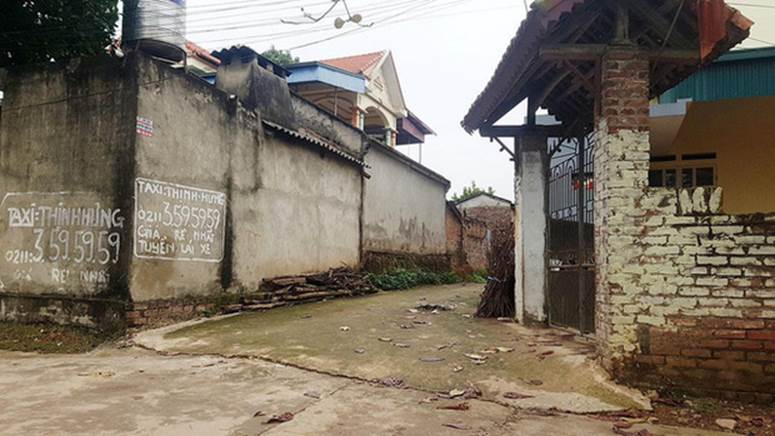 Thuốc khử trùng bao trùm làng quê có nhiều người nhiễm nCoV nhất cả nước-5