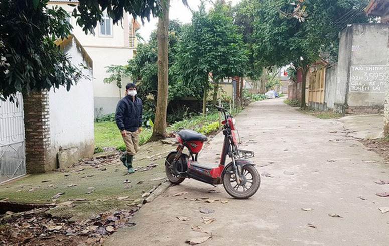 Thuốc khử trùng bao trùm làng quê có nhiều người nhiễm nCoV nhất cả nước-7