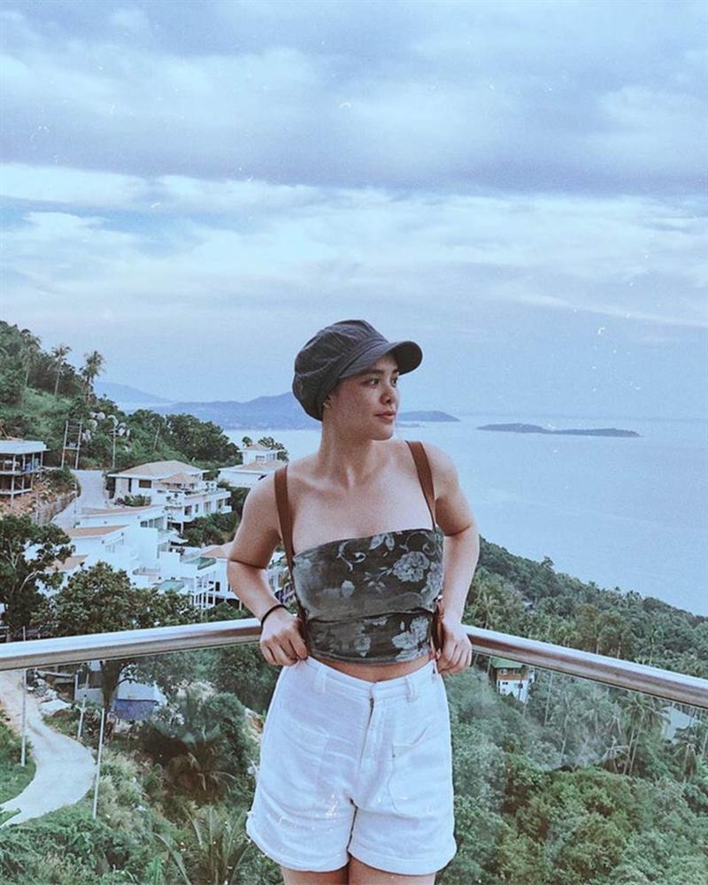 Nhan sắc lai Tây hút hồn của con gái nữ thần gợi cảm gốc Việt Chung Lệ Đề-9