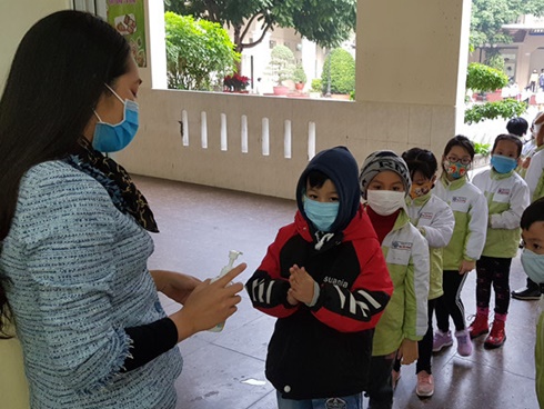 Kiến thức cơ bản phòng dịch nCoV cho con trẻ cha mẹ cần lưu ý: Đeo khẩu trang, rửa tay cần thiết nhưng chưa đủ-4