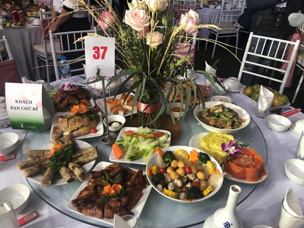 Soi thực đơn tiệc cưới Duy Mạnh: tận 17 món thế này thì đám cưới nhà ai mà đọ nổi?-4