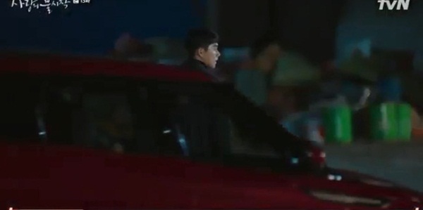 Crash Landing On You tập 13: Son Ye Jin bị bắn khiến Hyun Bin òa khóc nức nở, một cái kết bi thương dành cho đôi trẻ?-11