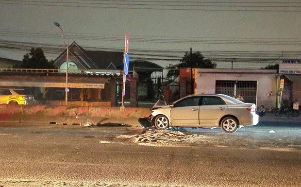 Chưa đầy 3 giờ đồng hồ, 4 vụ tai nạn liên tiếp ở Bình Dương khiến 4 người tử vong trong đêm-1