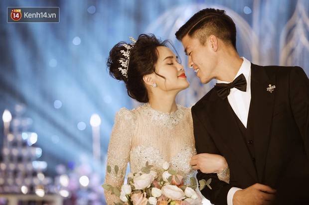 Loạt khoảnh khắc đẹp nức nở trong đám cưới Quỳnh Anh - Duy Mạnh: Cổ tích của công chúa và hoàng tử thật rồi!-8