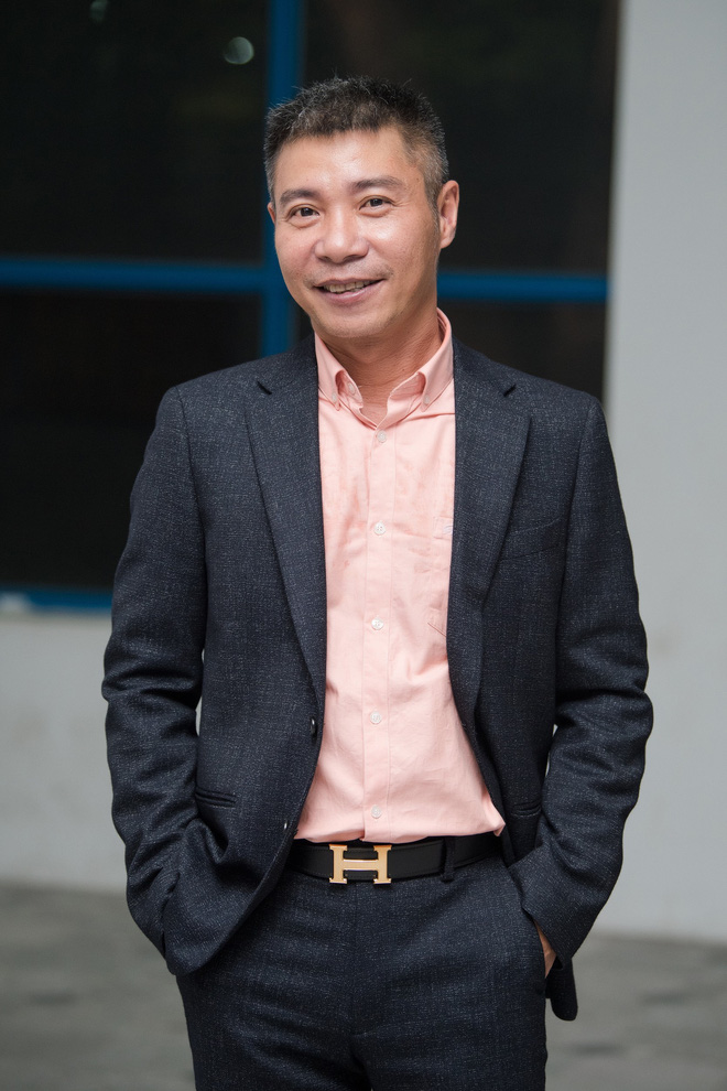 NSND Công Lý khẳng định không bao giờ mời bạn gái kém 15 tuổi làm phim, chia sẻ lý do người cũ, người mới qua mặt anh hàng ngày-2