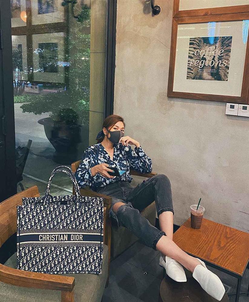 Trang phục đinh của sao Việt: Ngọc Trinh mê áo cúp ngực, U40 Lệ Quyên có sở thích táo bạo-16