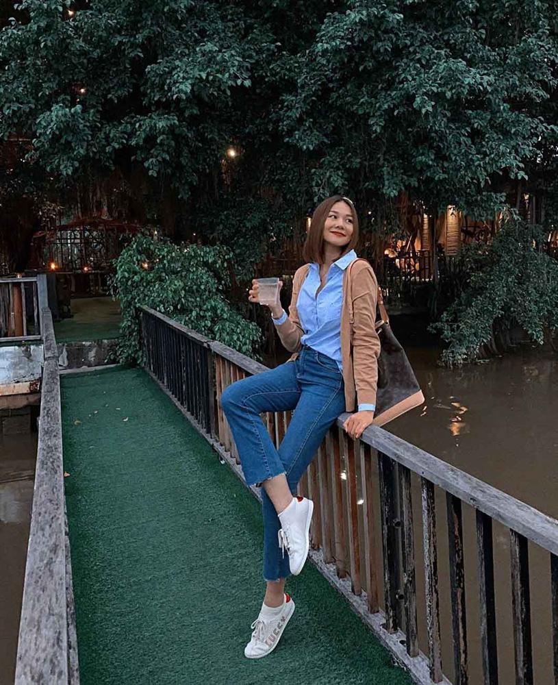 Trang phục đinh của sao Việt: Ngọc Trinh mê áo cúp ngực, U40 Lệ Quyên có sở thích táo bạo-18