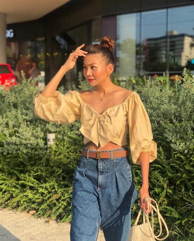 Trang phục đinh của sao Việt: Ngọc Trinh mê áo cúp ngực, U40 Lệ Quyên có sở thích táo bạo-20