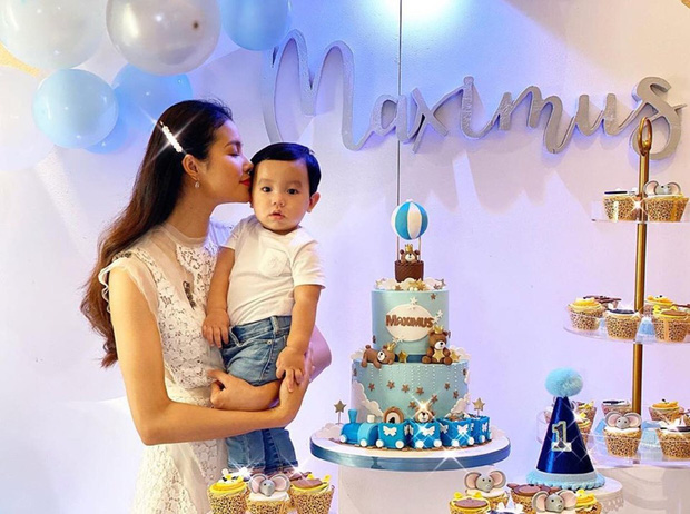 Được ông xã chiều chuộng chưa đủ, chỉ với một hành động nhỏ, Phạm Hương đã tiết lộ mối quan hệ đặc biệt với mẹ chồng!-3