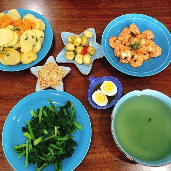 Mẹ Hà Nội làm mâm cơm bổ dưỡng dưới 150 nghìn, con trai tấm tắc khen-13