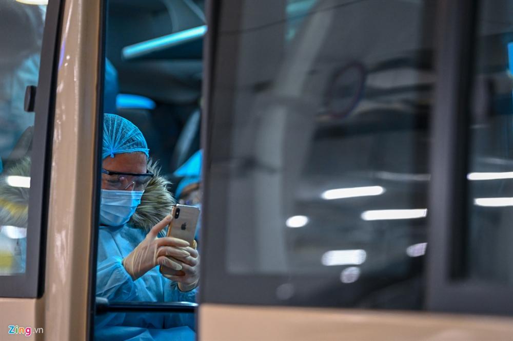 Chuyến bay đặc biệt đưa 30 công dân Việt Nam từ tâm dịch virus Corona Vũ Hán về nước-13