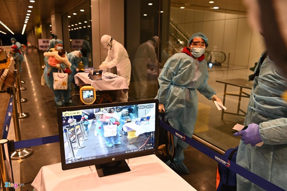 Chuyến bay đặc biệt đưa 30 công dân Việt Nam từ tâm dịch virus Corona Vũ Hán về nước-9