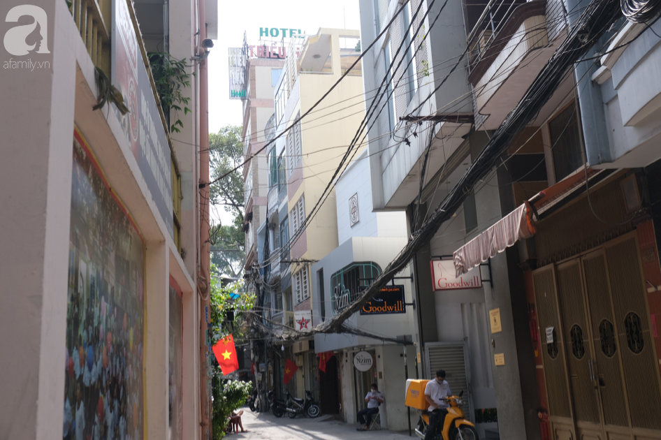 Bé gái 5 tuổi tiếp xúc với Việt kiều Mỹ nhiễm virus corona được đưa vào bệnh viện cách ly-2