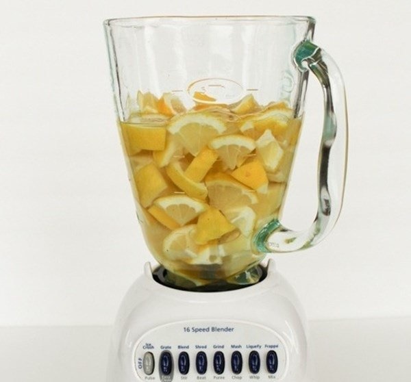 Vắt cam xong chớ vứt vỏ, ngâm làm nước rửa bát vừa sạch, thơm lại an toàn-4