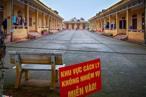 Những bác sĩ tại tuyến đầu phòng chống dịch bệnh nCoV bị hàng xóm xa lánh: Không thể đón con, không thể ở trọ, gia đình cũng bị vạ lây-5