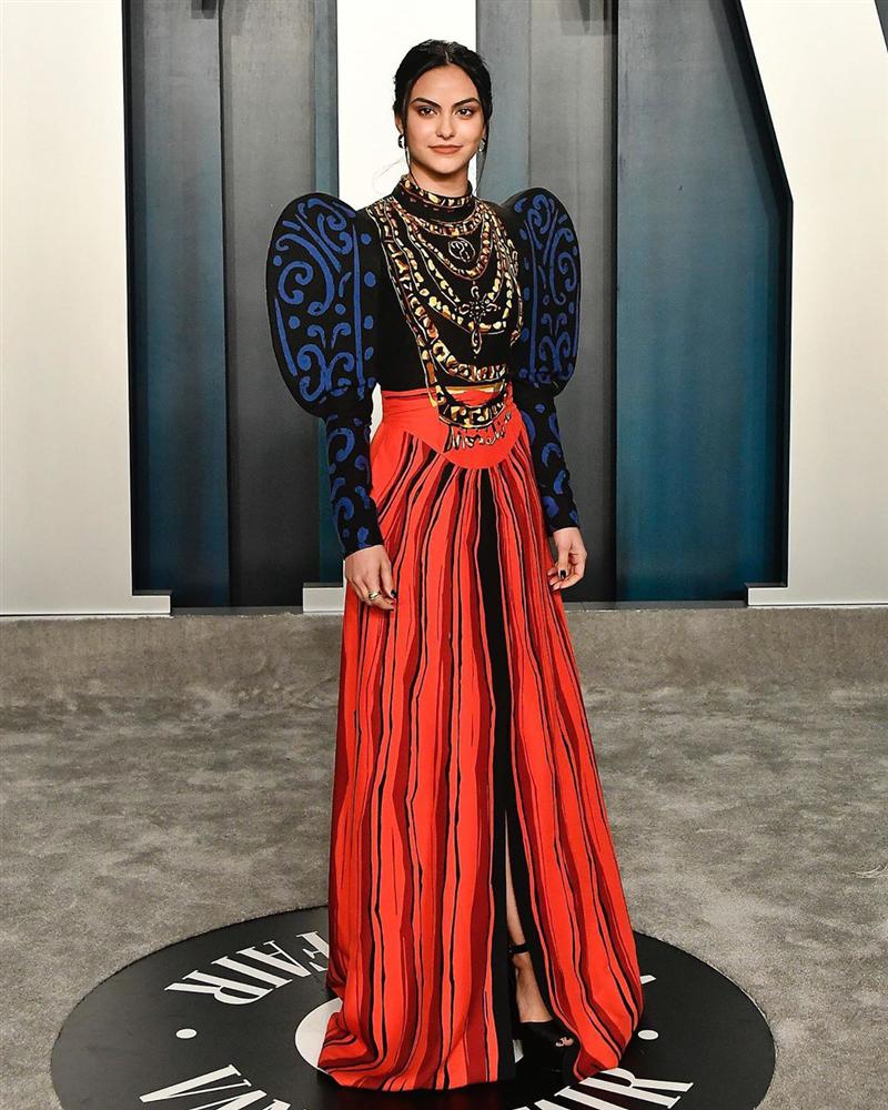 Tiệc hậu Oscar: Các sao lên đồ xuất sắc hơn hẳn sự kiện chính, hot nhất là Kylie Jenner với bộ váy bó đến độ... không ngồi được-12