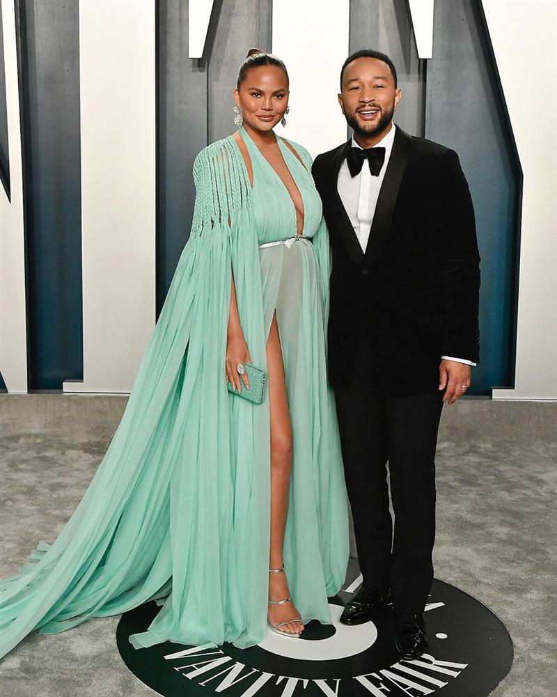 Tiệc hậu Oscar: Các sao lên đồ xuất sắc hơn hẳn sự kiện chính, hot nhất là Kylie Jenner với bộ váy bó đến độ... không ngồi được-18