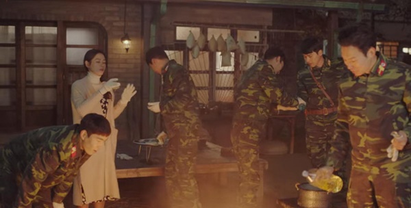 Crash Landing on You: toàn món ăn Hàn&nbsp;xịn sò, dù xuất hiện trong 1 hay nhiều cảnh phim cũng đều gây ấn tượng-4