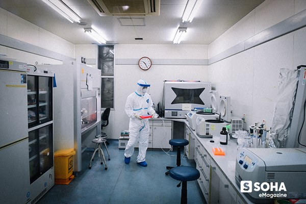 Tin vui đặc biệt từ Việt Nam và bí mật căn phòng đáng sợ nuôi cấy virus Corona-30