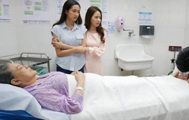 Nàng dâu ấm ức vì mỗi tháng vẫn phải gửi về quê biếu mẹ chồng 5 triệu, ngờ đâu trước khi mất nghe di nguyện bà dặn lại mà cô ôm mặt hối hận-2