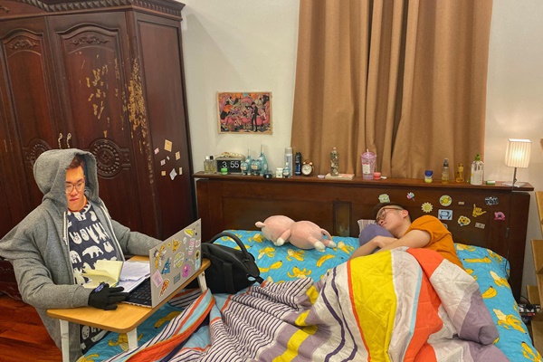 Nam sinh Hà Nội nói 8 thứ tiếng, thông thạo 5 ngôn ngữ, nhận học bổng 5 trường, được tiến sĩ Mỹ nhận xét uyên bác như bác học-9