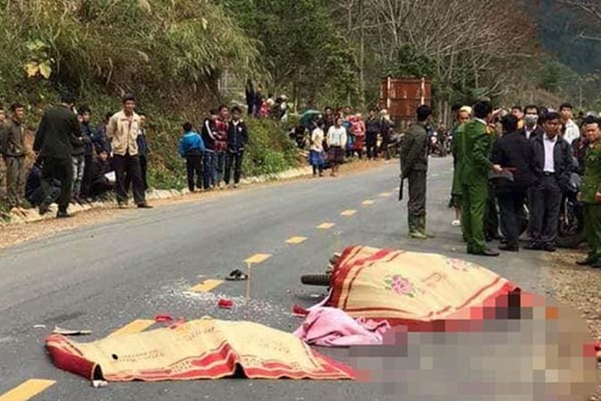 Hoàn cảnh thương tâm của gia đình 3 người đi xe máy tử vong sau va chạm xe khách