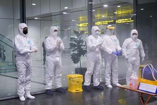 9 giờ không ăn, không uống của phi hành đoàn trên chuyến bay đặc biệt đưa công dân Việt từ Vũ Hán về nước