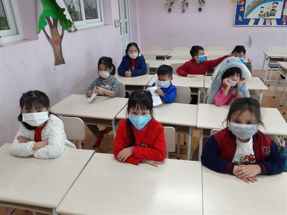 Phòng virus corona, cho con nghỉ học đến khi nào là an toàn?-1