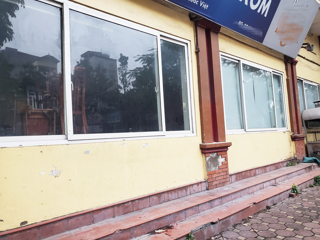 Hàng nhậu nổi tiếng nhất nhì Hà Nội đóng cửa im lìm, bàn ghế phủi bụi vì dịch Corona-5