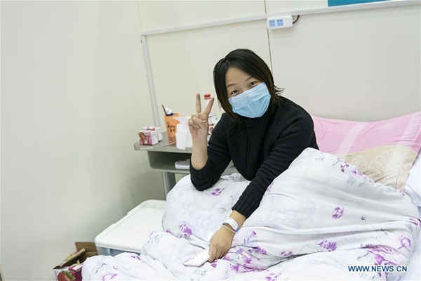 Cuộc sống của các bệnh nhân trong bệnh viện dã chiến tại Vũ Hán-11