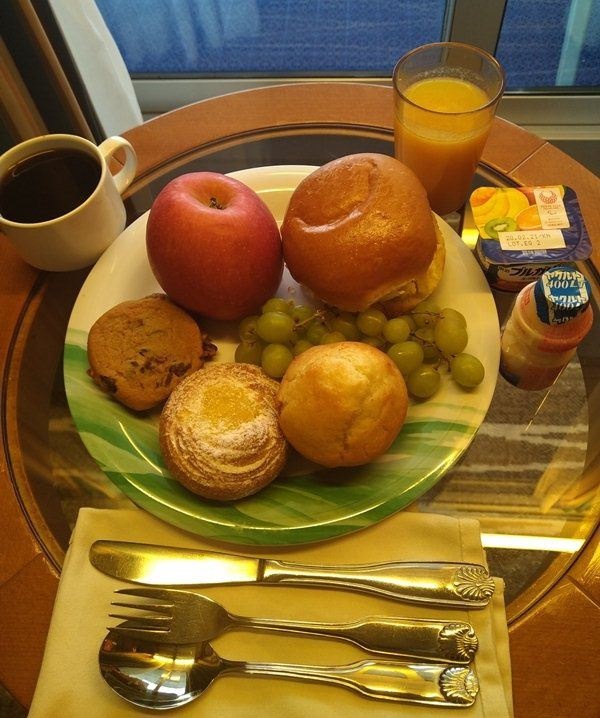 Những bữa ăn trên du thuyền Nhật Bản bị cách ly: Không khác gì nhà hàng hạng sang-4