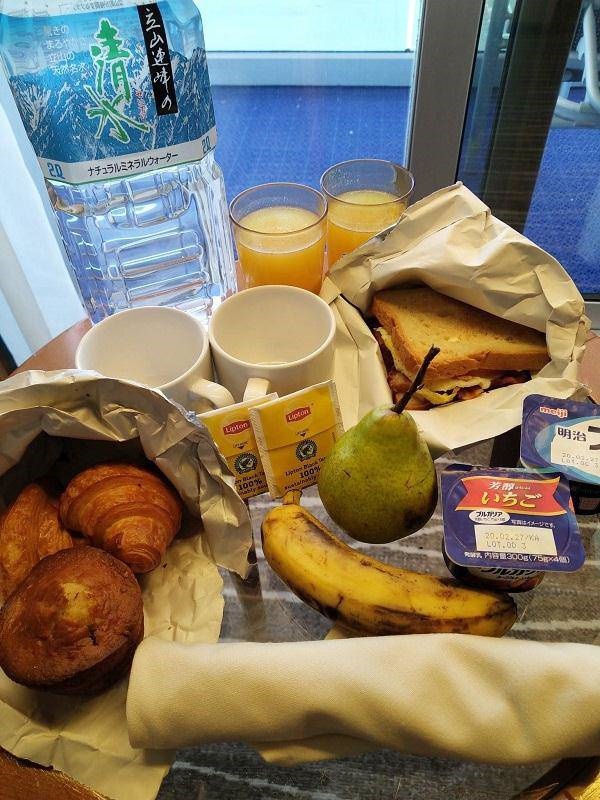 Những bữa ăn trên du thuyền Nhật Bản bị cách ly: Không khác gì nhà hàng hạng sang-11