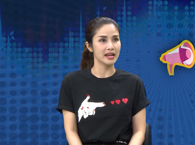 Thảo Trang: 16 tuổi yêu cầu thủ Phan Thanh Bình nhưng quen mấy năm trời mới cho hôn má-1