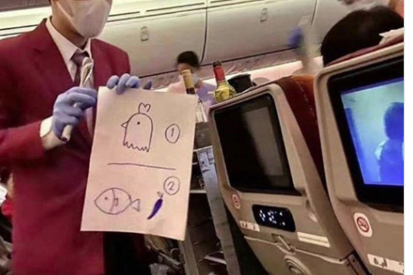 Clip: Nữ quản lý khách sạn ở Hà Nội bật khóc khi buộc phải cho nhân viên về quê 4 tháng vì Covid-19, mỗi tháng hỗ trợ 1,5 triệu đồng-3