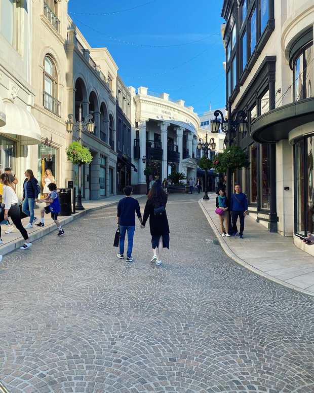 Lãng mạn như Đàm Thu Trang: Nửa đêm mang bánh và nến đến tận giường để mừng sinh nhật Cường Đô La-3