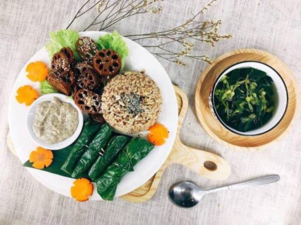 9X làm cơm chay chỉ dưới 100 nghìn, ai nhìn cũng thốt lên ngon như nhà hàng-3