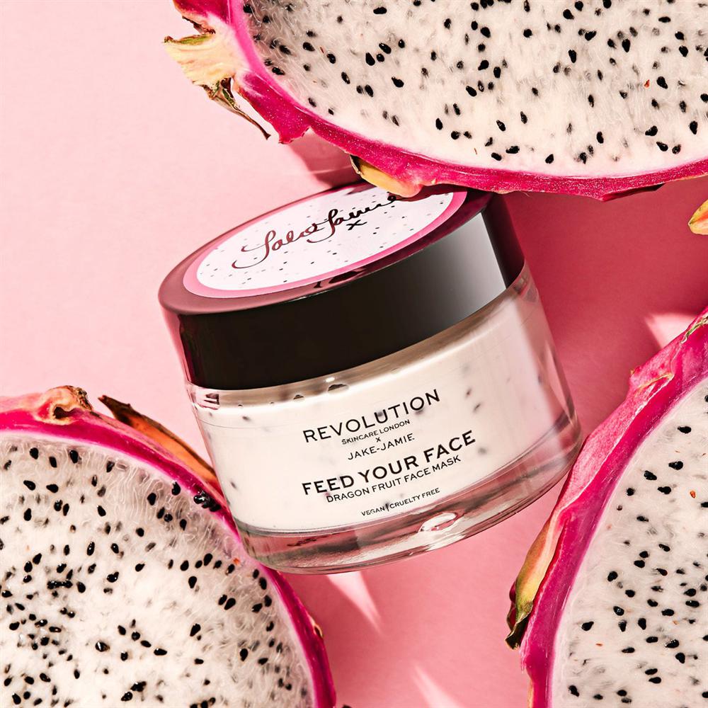 Chị em mua thanh long về làm mặt nạ này thì da dẻ mượt mà, nếp nhăn cũng mờ đi thấy rõ-6