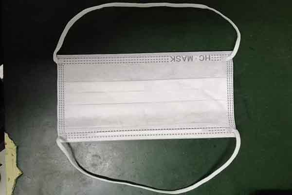 CLIP: Nhóm phụ nữ đánh nhau, tranh giành khẩu trang trước cửa hiệu thuốc ở TP HCM-1