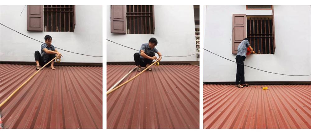 Vào phòng chốt cửa rồi lăn ra ngủ, cô bé hơn 3 tuổi khiến bố phải vác thang, trèo lên mái nhà để vào trong-1