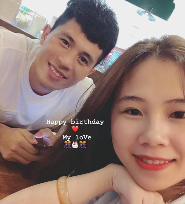 Chuyện tình 6 năm đơn giản, kín tiếng của trung vệ Đình Trọng-2