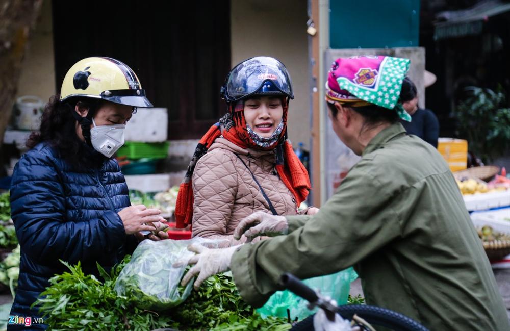 Rau xanh khan hiếm, giá tăng gấp đôi ngay tại vườn-7