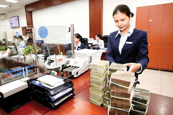 Sếp ngân hàng nhận lương, thưởng nửa tỷ đồng mỗi tháng-3