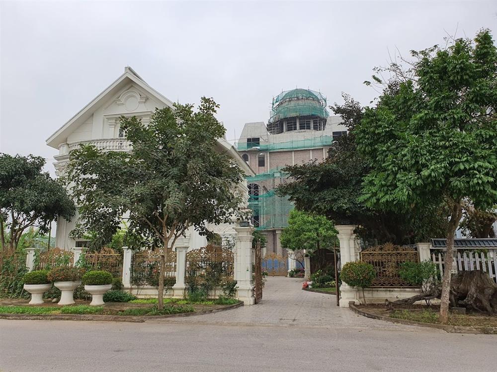 Ngôi nhà triệu đô, dát vàng 24k của đại gia nức tiếng Hải Dương-17