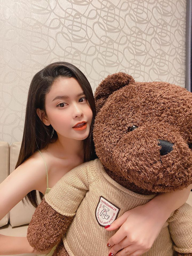 2 thái cực đối lập sau ly hôn: Trương Quỳnh Anh ngày càng thăng hạng nhan sắc, Tim gầy đi rõ rệt lại còn đang day dứt điều gì?-4