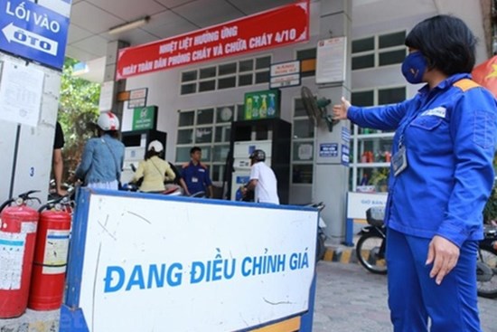 Giá xăng sẽ giảm mạnh vì virus corona?