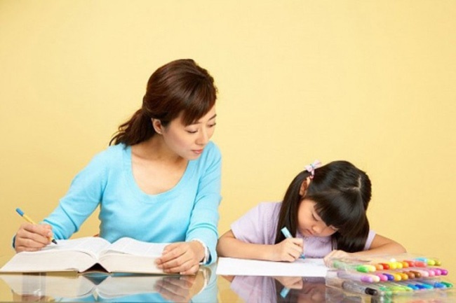 Cười lăn vì đọc bài văn mẹ mới biết con trai bày tỏ tình cảm không bao giờ tan vỡ với 1 đối tượng không ngờ-1