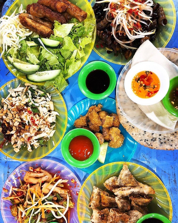 Những khu ẩm thực nổi tiếng hút khách nhất định phải ghé khi đến Đà Nẵng-10