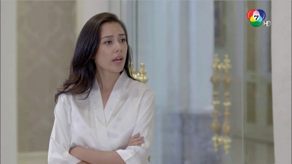 Nửa đêm nghe tiếng nước chảy róc rách, con dâu vội mò mẫm vào xem thì há hốc ngạc nhiên với cảnh tượng trước mắt-1