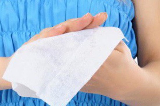 Dùng khăn lau ướt sát trùng có thể tiêu diệt virus corona mới Covid-19: Đây là lời giải đáp chính xác từ các chuyên gia